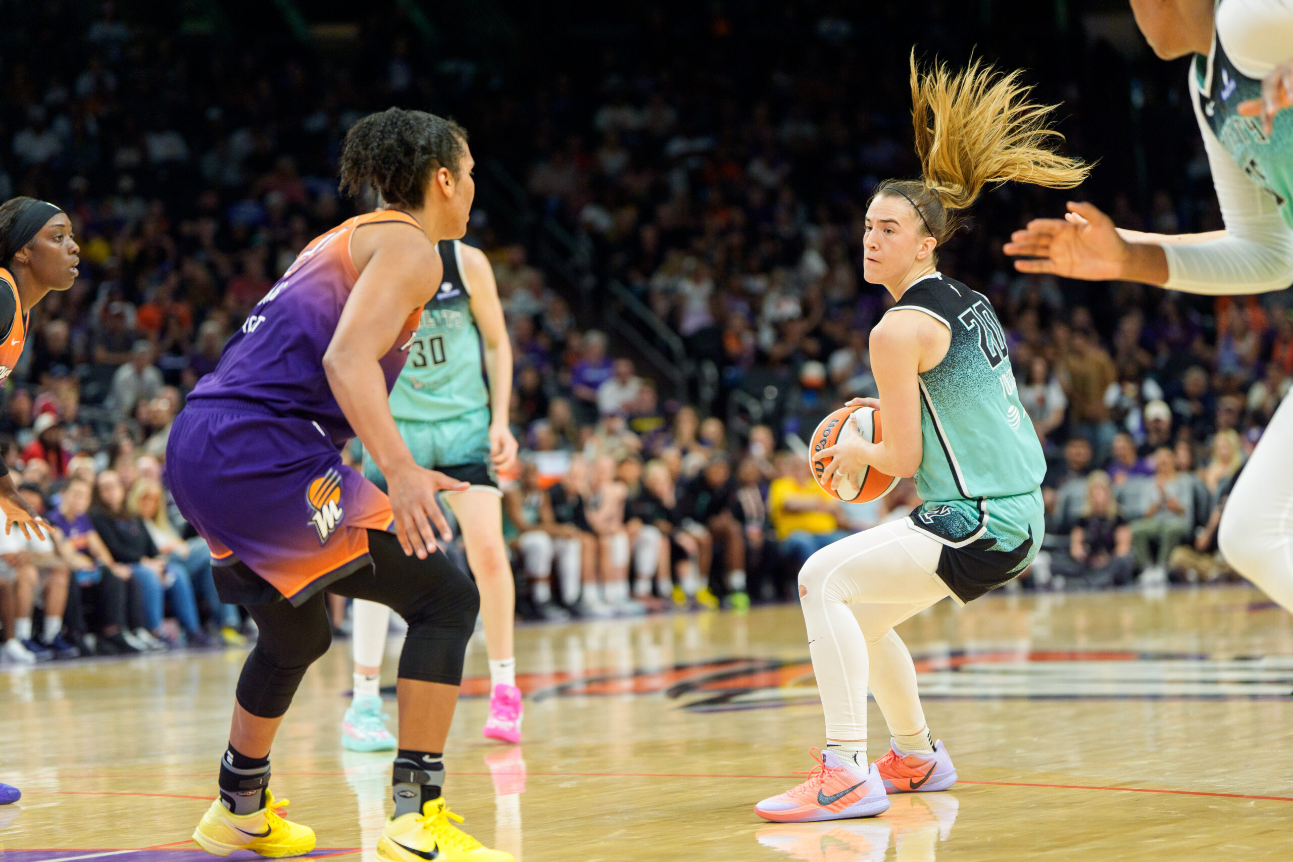 水星队 vs 自由队 | 预测 | 投注建议 | 球员数据分析 | 赔率 | 布里安娜·斯图尔特能否出战第二场？