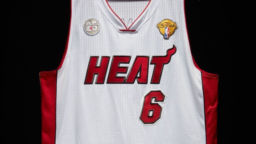 勒布朗第七场总决赛球衣以370万美元成交