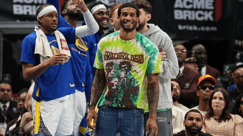 勇士队的加里-佩顿二世可能在周日对阵森林狼的比赛中打出交易后的第一场比赛