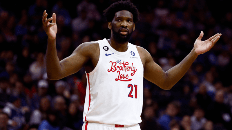 NBA的MVP之争,前掘金队教练称乔尔-恩比德占用球权并有 