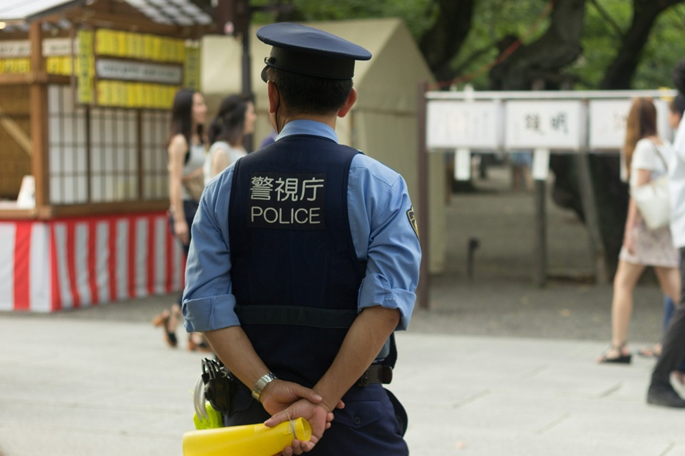 日本警员值勤期间参与网络赌场博彩后辞职