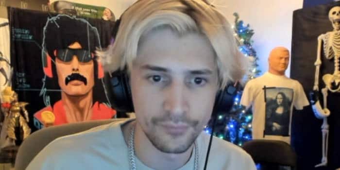 xQc等待Trainwrecks对Mizkif与Stake合作协议的看法