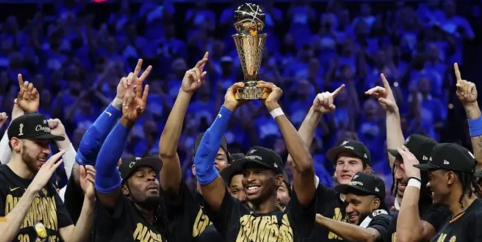 2025-26赛季NBA实力排行榜出炉：雷霆领跑，奇才垫底，谁是争冠热门？