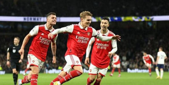 阿贾克斯 - 费耶诺德，预测，投注技巧，赔率1.869，大3.0