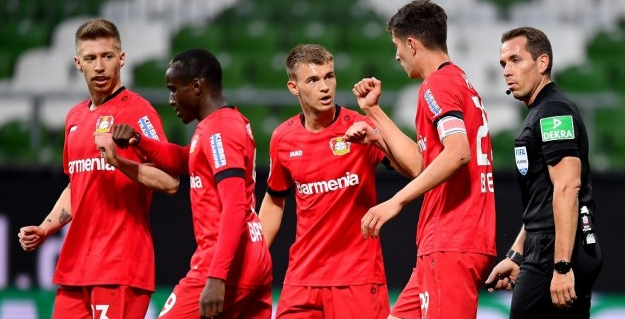 拜耳勒沃库森 - 拜仁慕尼黑，预测，投注技巧，赔率1.869，大3.25球