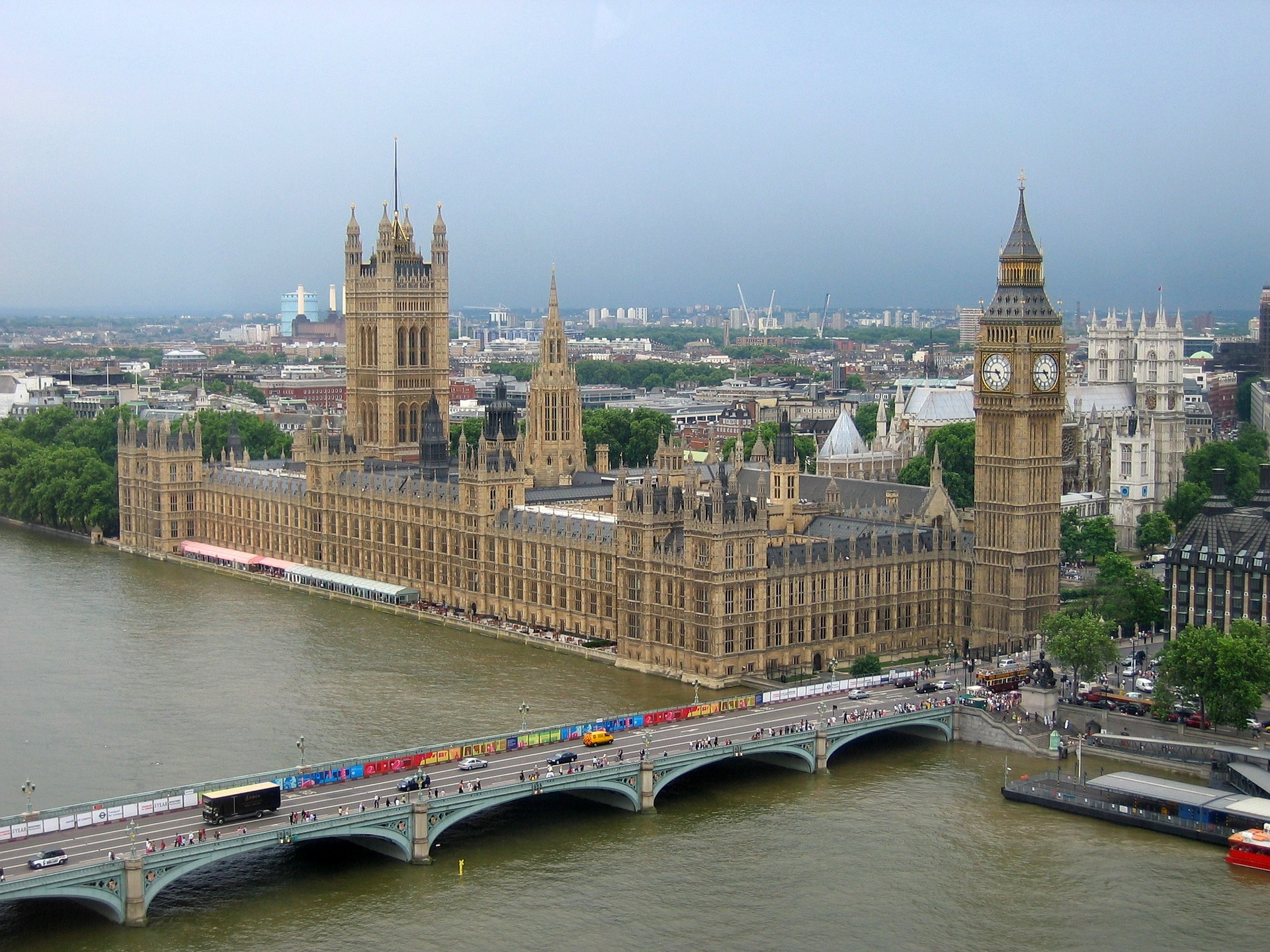 谁才是真正的风险群体？解析英国博彩黑市迁移现象