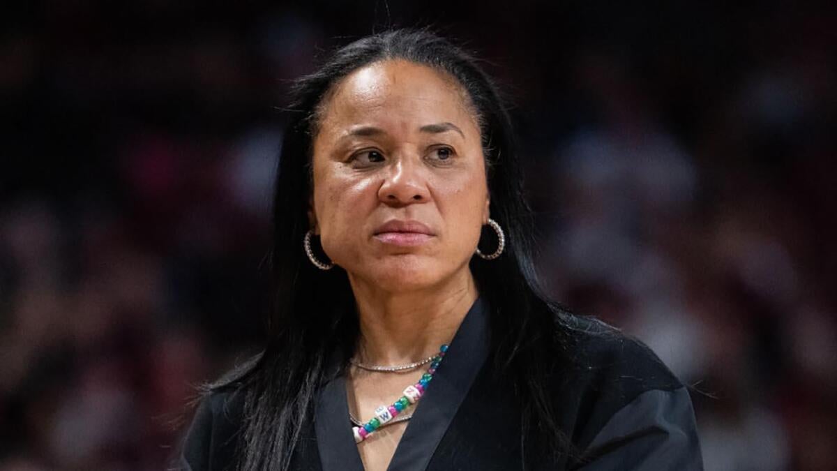 南卡罗来纳大学主帅道恩·斯泰利认为自己有生之年难见女性NBA主帅诞生 | “但愿我错了” 南卡罗来纳大学主帅道恩·斯泰利认为自己有生之年难见女性NBA主帅诞生 | “但愿我错了”