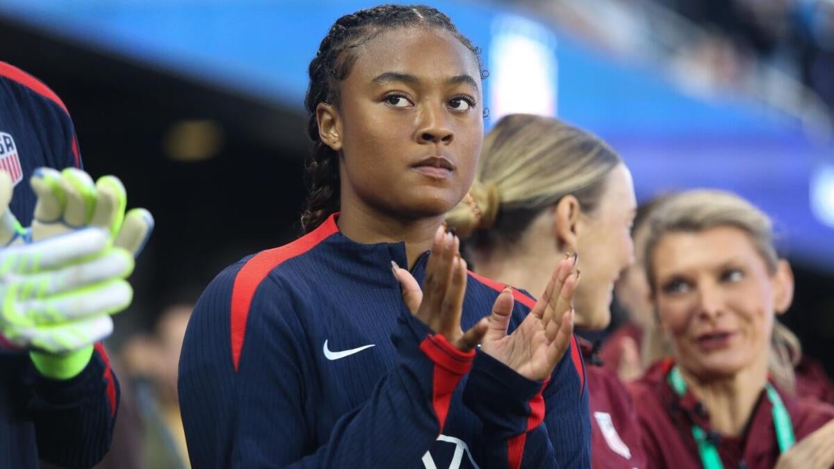 美国女足发展 | 主帅海耶斯视U23梯队为人才输送起点 | 肖德琳成为闪亮典范