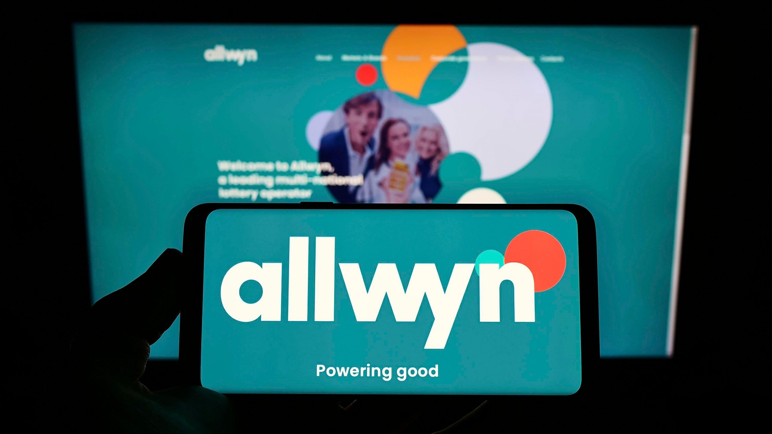 从布拉格到华尔街？揭秘Allwyn的全球转型之路