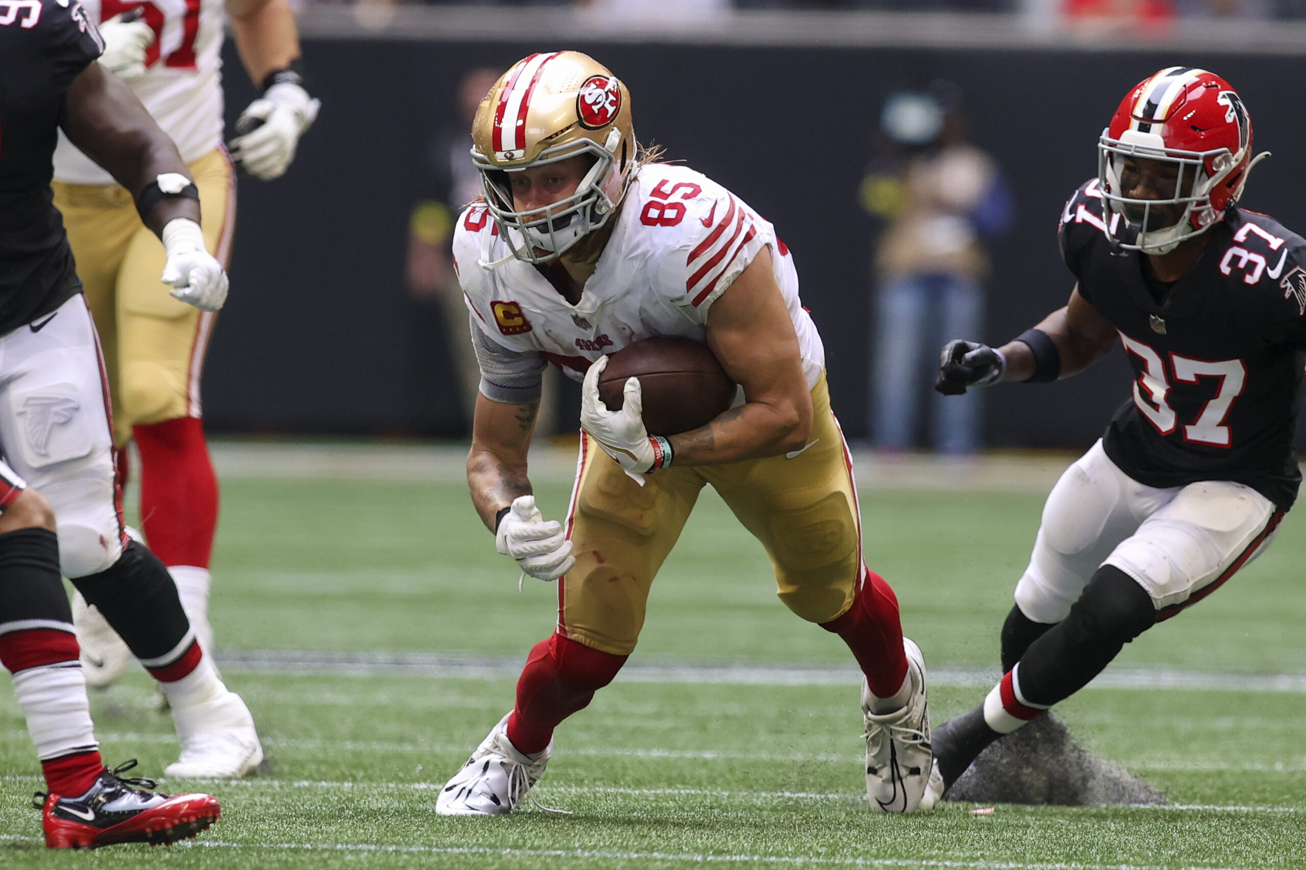 猎鹰对阵49人收盘赔率 | 周一晚足球赛专家预测