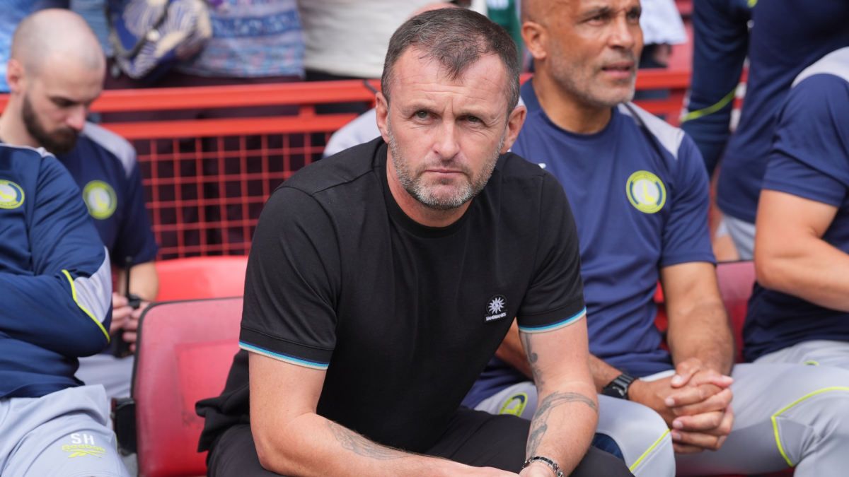 琼斯揭示升班马查尔顿成功秘诀 | 别学曼城踢球