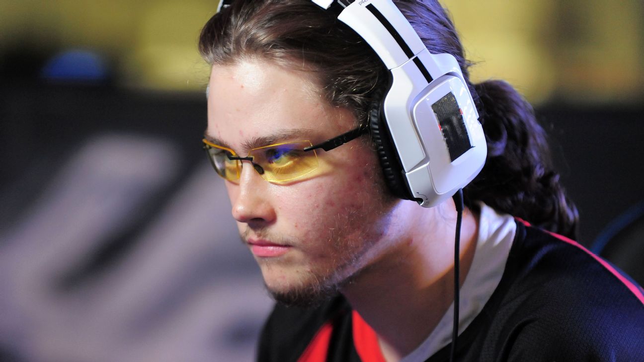 近战职业选手Wizzrobe将缺席FAST FALL$赛事 | 因Nouns电子竞技俱乐部收回免费机票