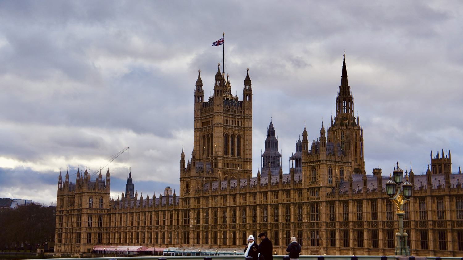 工党议员日益支持提高博彩业税收以帮助英国提高儿童税收抵免上限 工党议员日益支持提高博彩业税收以帮助英国提高儿童税收抵免上限