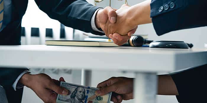 前泰国警察局长称数十名警员收受网络博彩集团贿赂