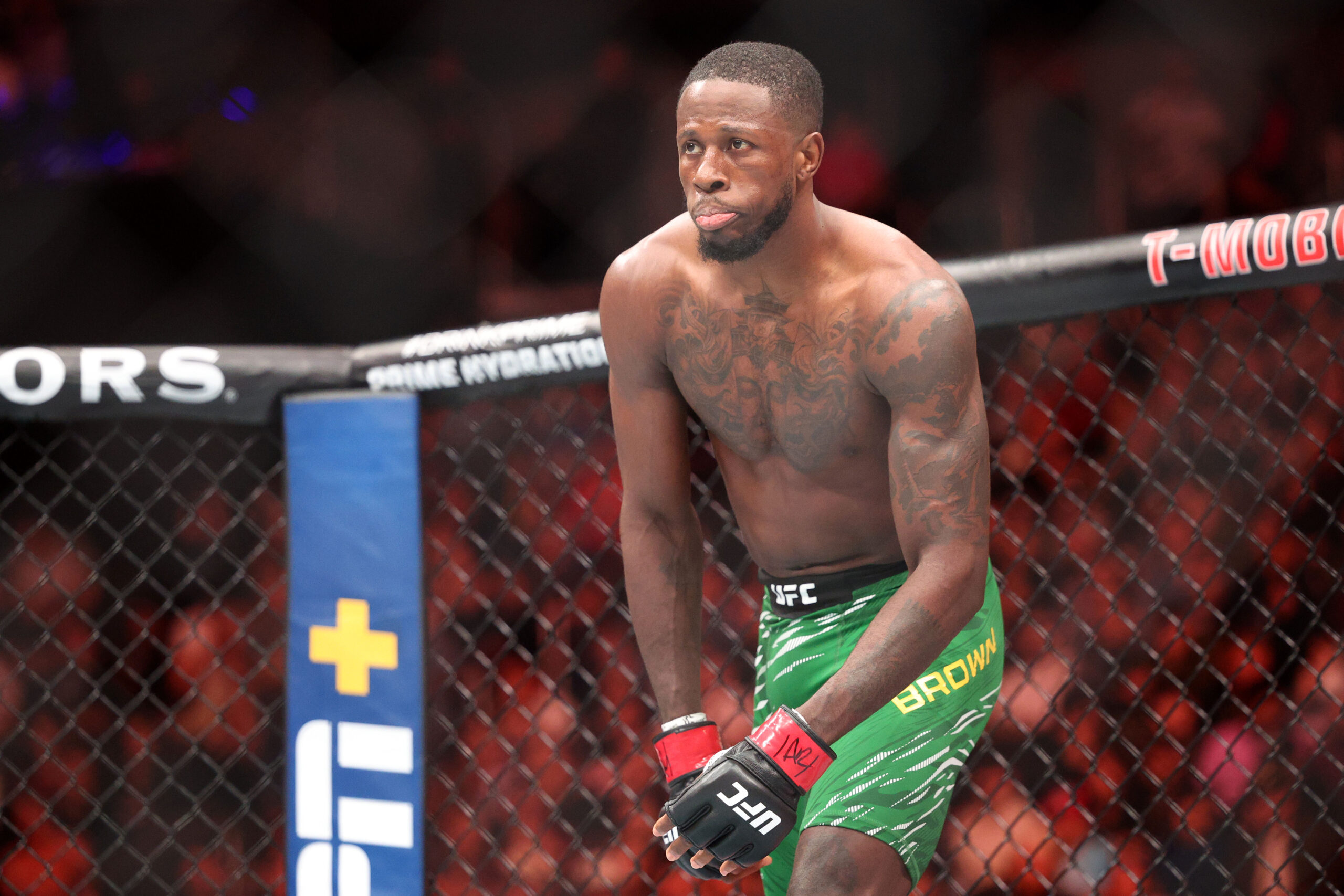 UFC格斗之夜赛事预测与赔率 | 邦芬对阵布朗