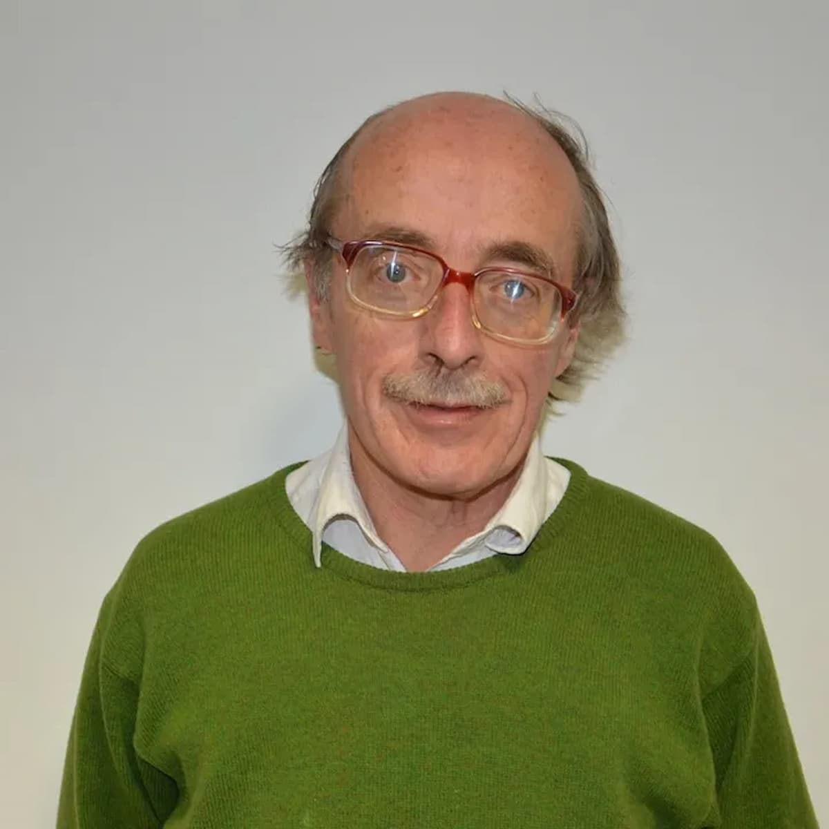 百万运动员为何孤注一掷？经济学家大卫·福雷斯特解析体育博彩丑闻