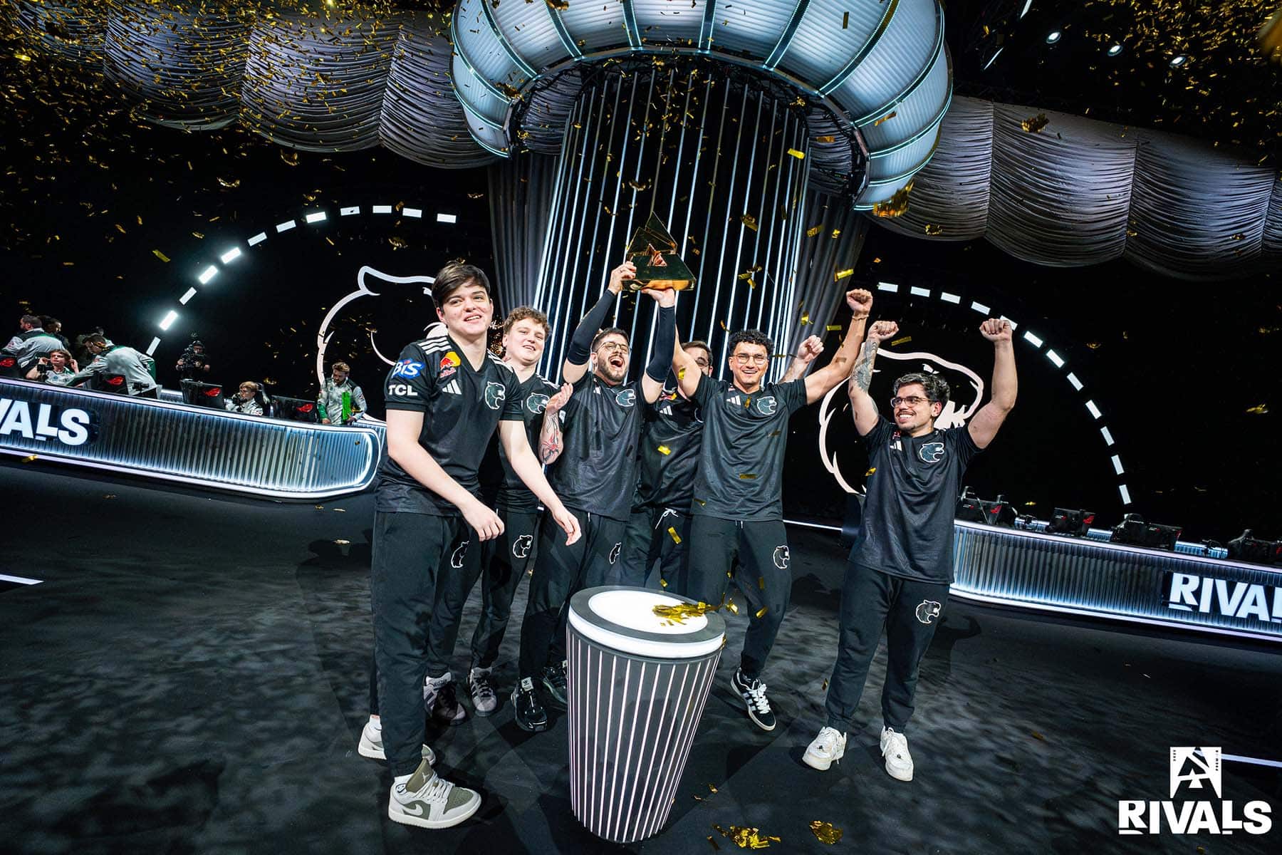 FURIA击败Team Falcons夺得BLAST Rivals Fall 2025冠军