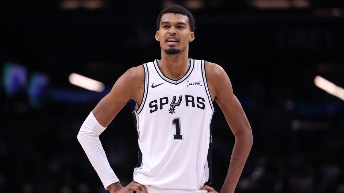 维克托·温班亚马伤情更新 | 马刺球星至少缺阵数周