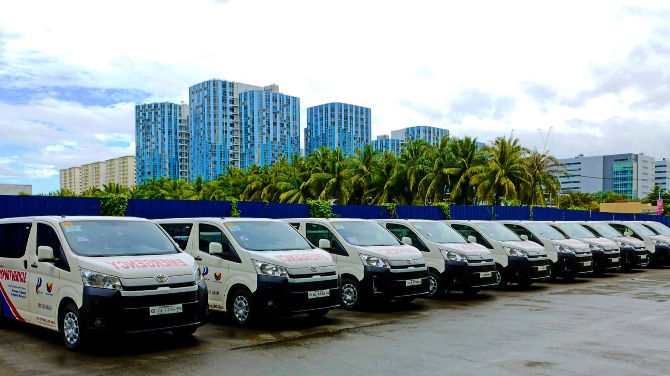 菲律宾娱乐博彩公司向医疗机构再配发11辆患者转运车