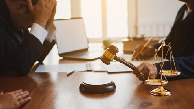 哈萨克斯坦夫妇因涉嫌在悉尼皇冠赌场实施高科技诈骗被起诉