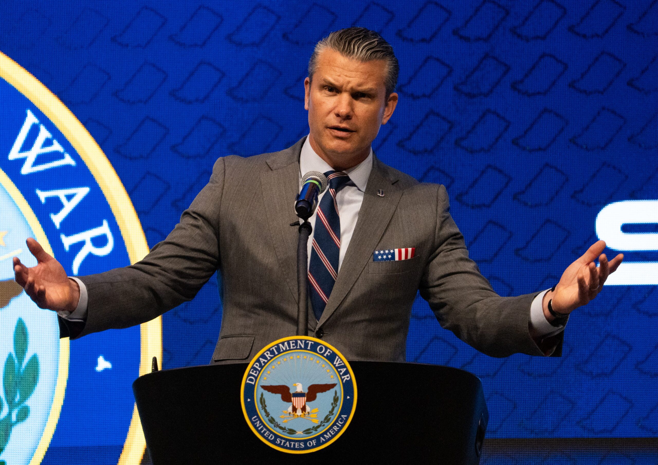 谁将率先离开特朗普内阁？最新预测盘口显示热门人选