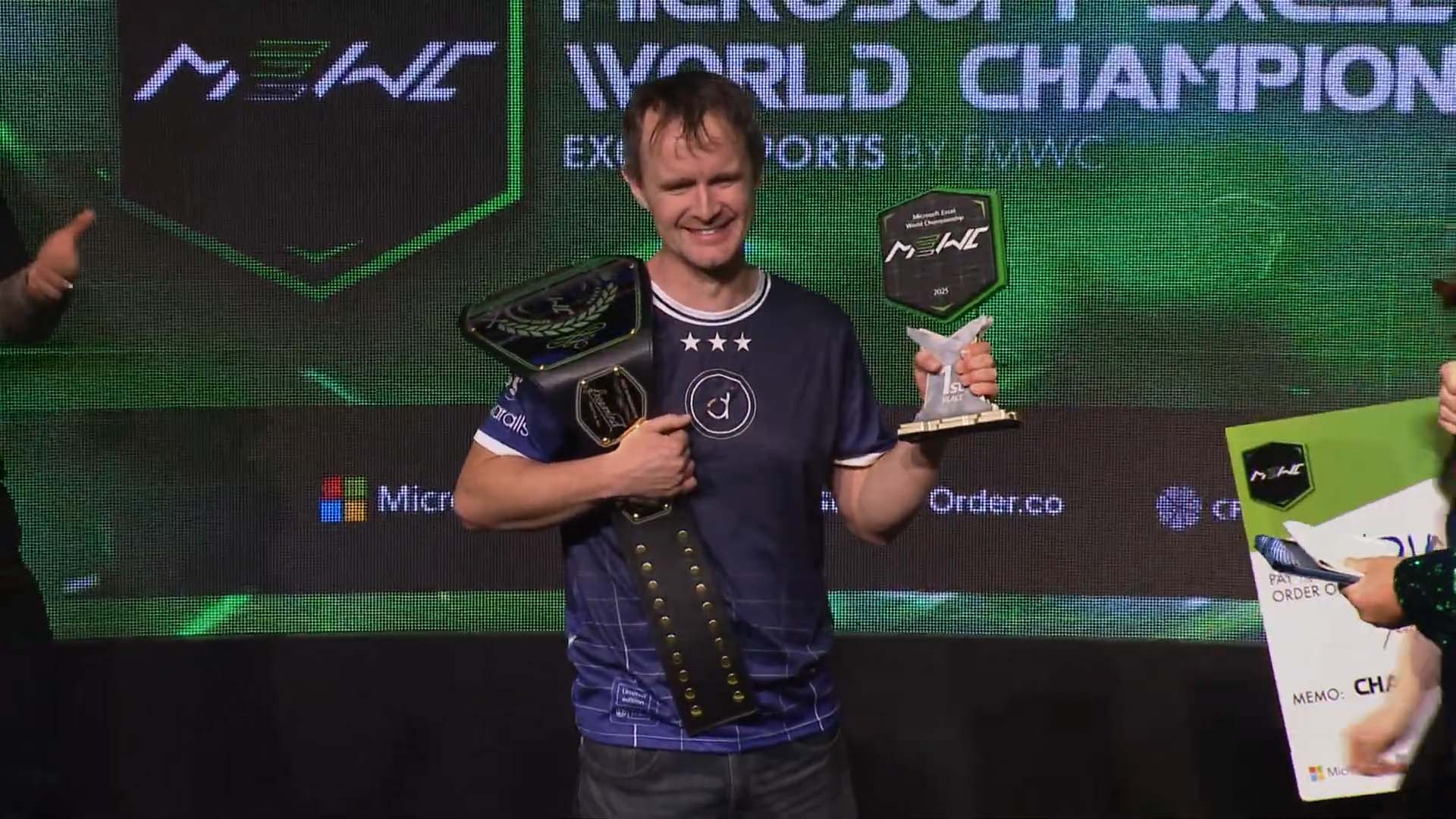 迪亚姆德·厄尔利荣膺2025年微软Excel世界锦标赛冠军