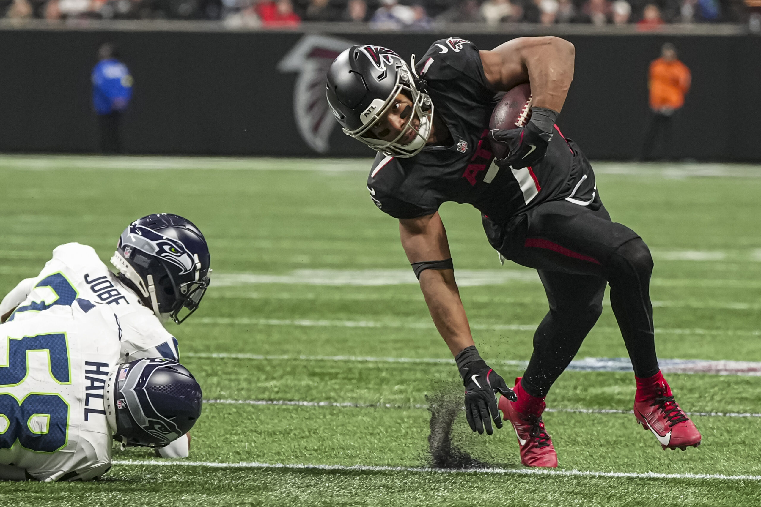 亚特兰大猎鹰队 vs 坦帕湾海盗队 | 球员个人数据投注 | 周四夜赛最佳投注推荐