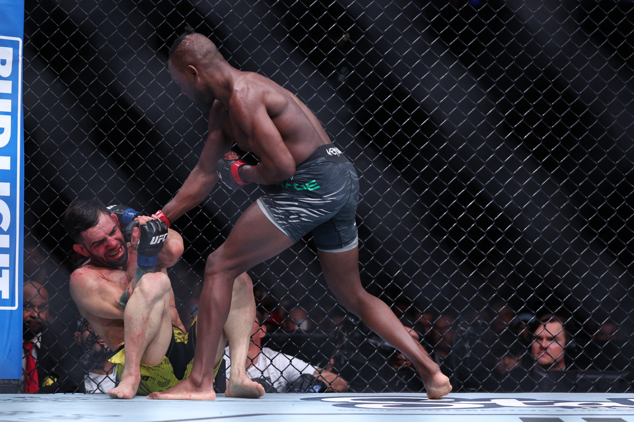 UFC拉斯维加斯112赛事预测 | 特殊投注赔率 | 罗瓦尔对阵卡佩精选 UFC拉斯维加斯112赛事预测 | 特殊投注赔率 | 罗瓦尔对阵卡佩精选