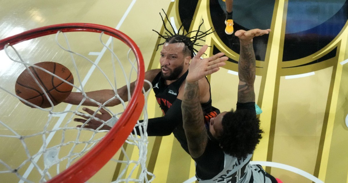 纽约尼克斯队夺得NBA杯冠军 | 贾伦·布伦森荣膺MVP 纽约尼克斯队夺得NBA杯冠军 | 贾伦·布伦森荣膺MVP