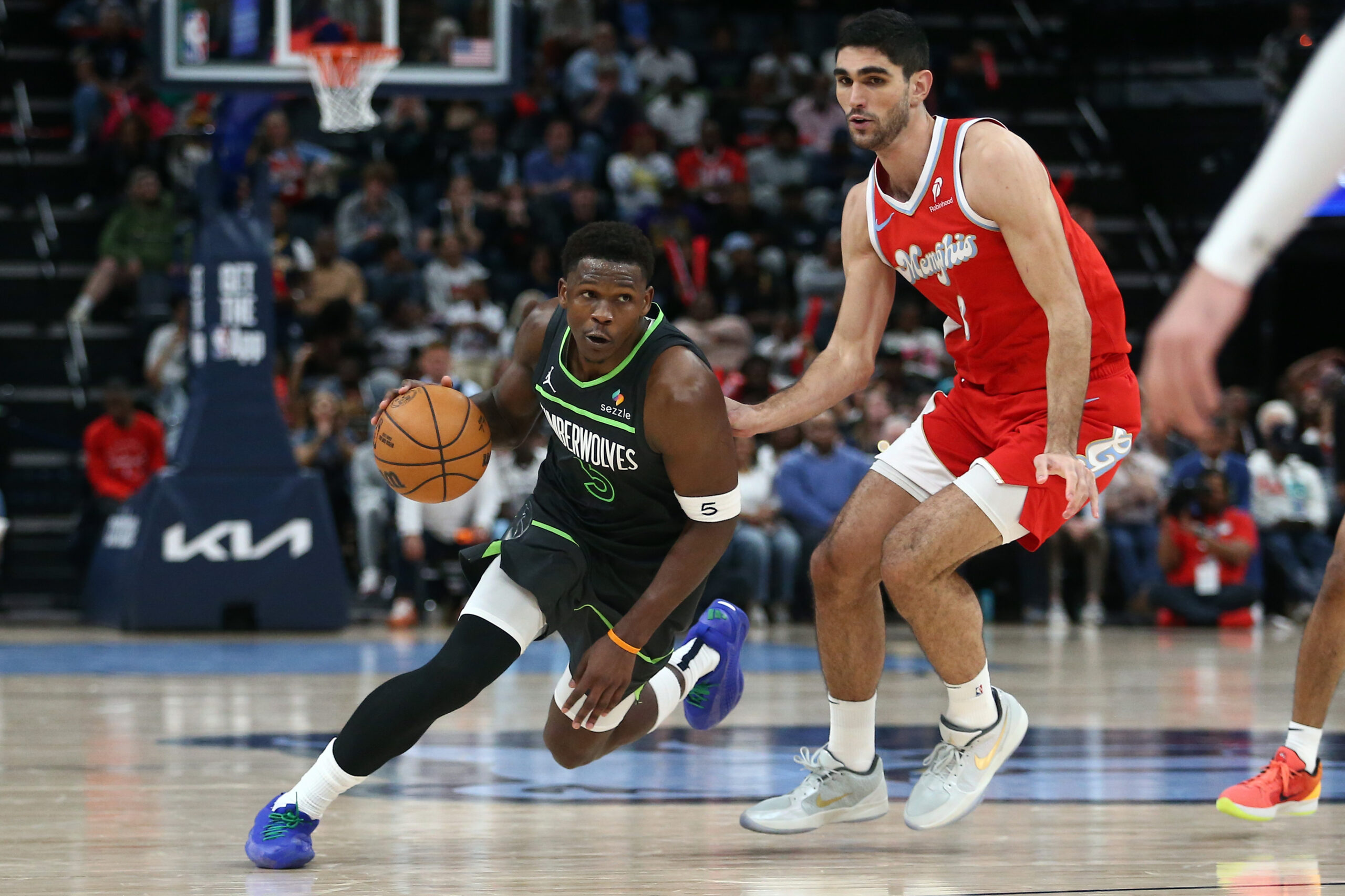 灰熊对阵森林狼球员特注推荐 | 押注纳兹·里德延续火热状态 | 看衰阿尔达马篮板表现 灰熊对阵森林狼球员特注推荐 | 押注纳兹·里德延续火热状态 | 看衰阿尔达马篮板表现