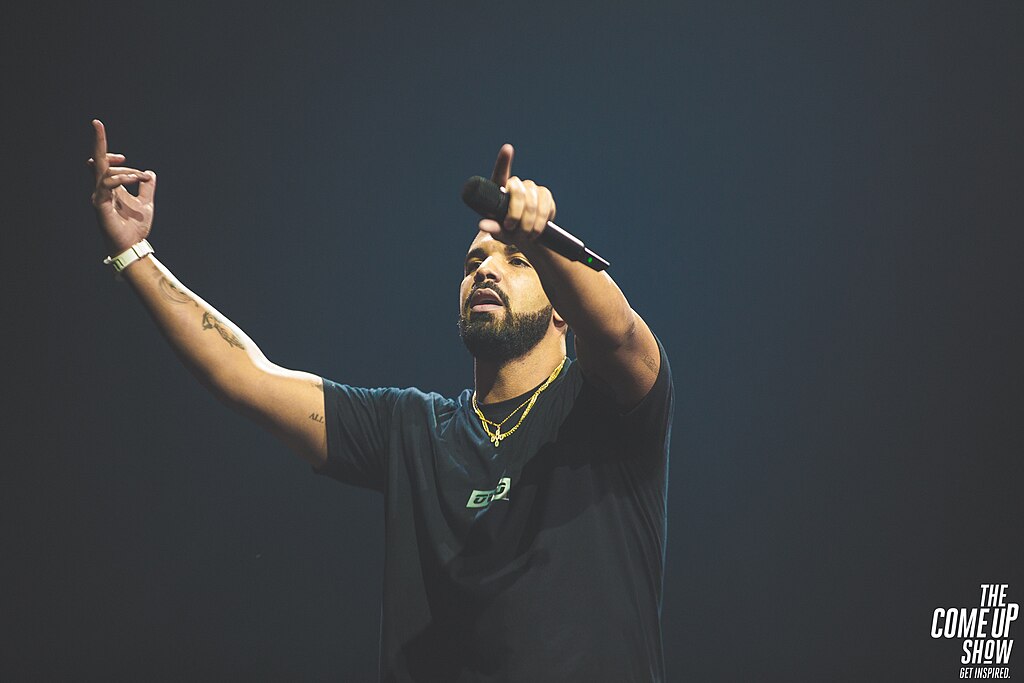 德雷克直播送出部分赌资 | 告别“最艰难的博彩年”